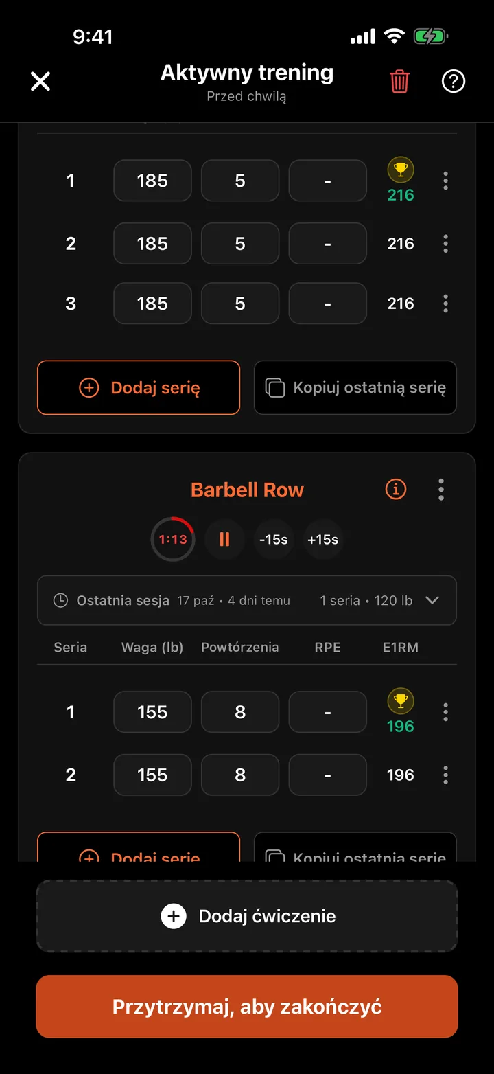 Ekran Aktywny trening w CataLift z seriami Barbell Row i timerem odpoczynku.