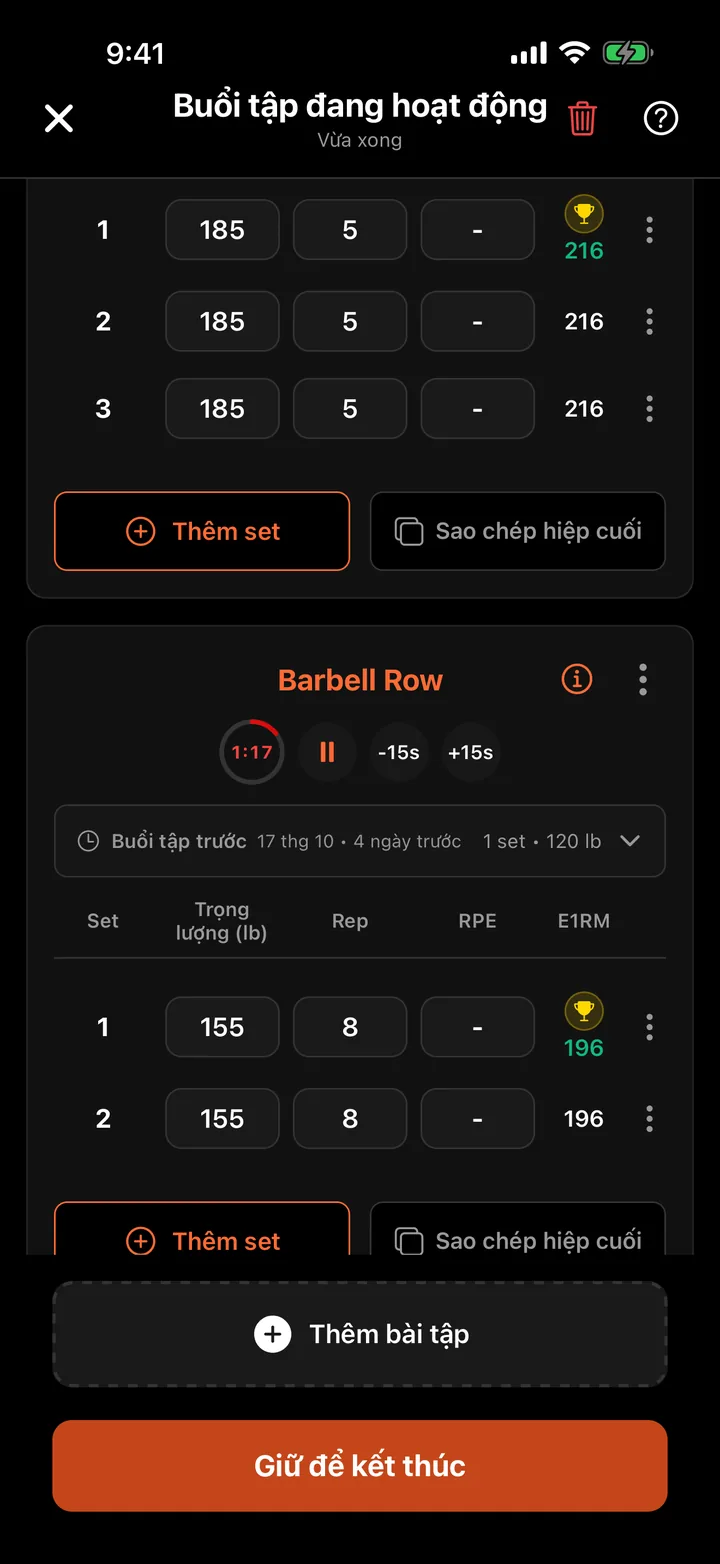 Màn hình Buổi tập đang hoạt động của CataLift với các set Barbell Row và đồng hồ nghỉ.